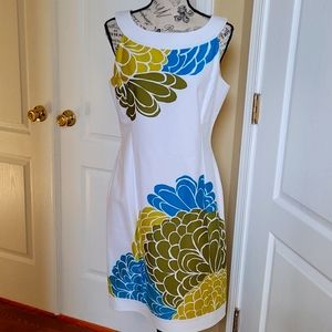 Sleeveless dress